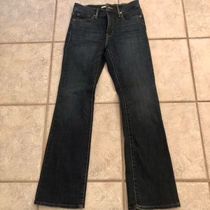 Levi’s 315 shaping bootcut Size 29